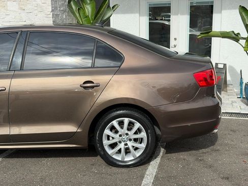 Used 2014 Volkswagen Jetta SE FWD image 9