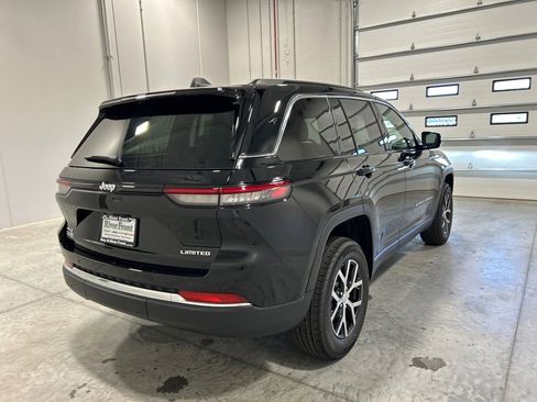 New 2025 Jeep Grand Cherokee Limited image 6