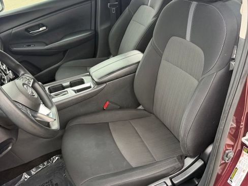 Used 2024 Nissan Sentra SV FWD image 5