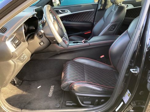 Used 2021 Genesis G70 3.3T w/ Sport Package image 9