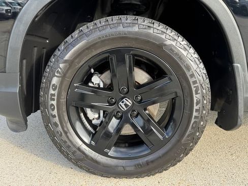Used 2023 Honda Ridgeline Black Edition image 11