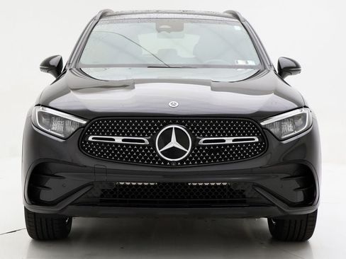 Used 2024 Mercedes-Benz GLC 300 4MATIC image 4