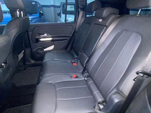 Used 2022 Mercedes-Benz GLB 250 image 10