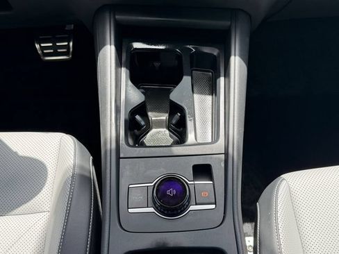 Certified 2025 Volkswagen Tiguan SE R-Line FWD image 19