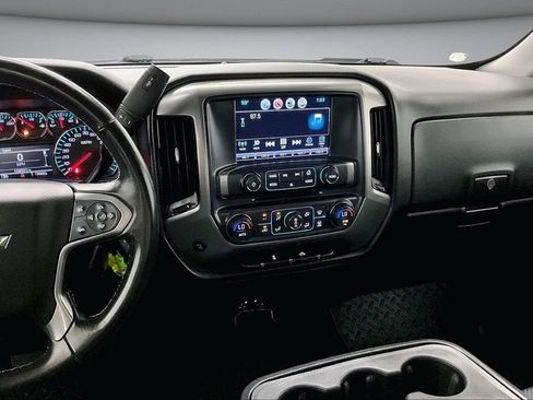 Used 2018 Chevrolet Silverado 1500 LT w/ All Star Edition AWD/4WD image 10