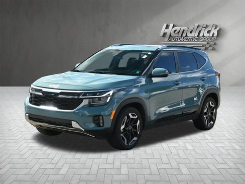 Used 2024 Kia Seltos SX w/ SX Sunroof Package AWD/4WD image 5
