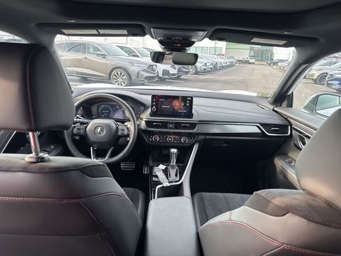 Used 2025 Acura ADX A-Spec image 16