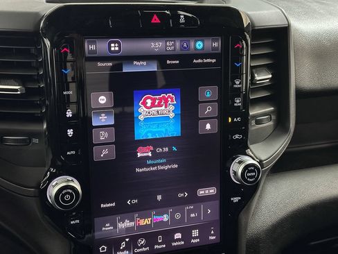 New 2026 RAM 5500 Tradesman AWD/4WD image 32
