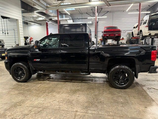 Used 2017 Chevrolet Silverado 2500 LT w/ Midnight Edition AWD/4WD image 31