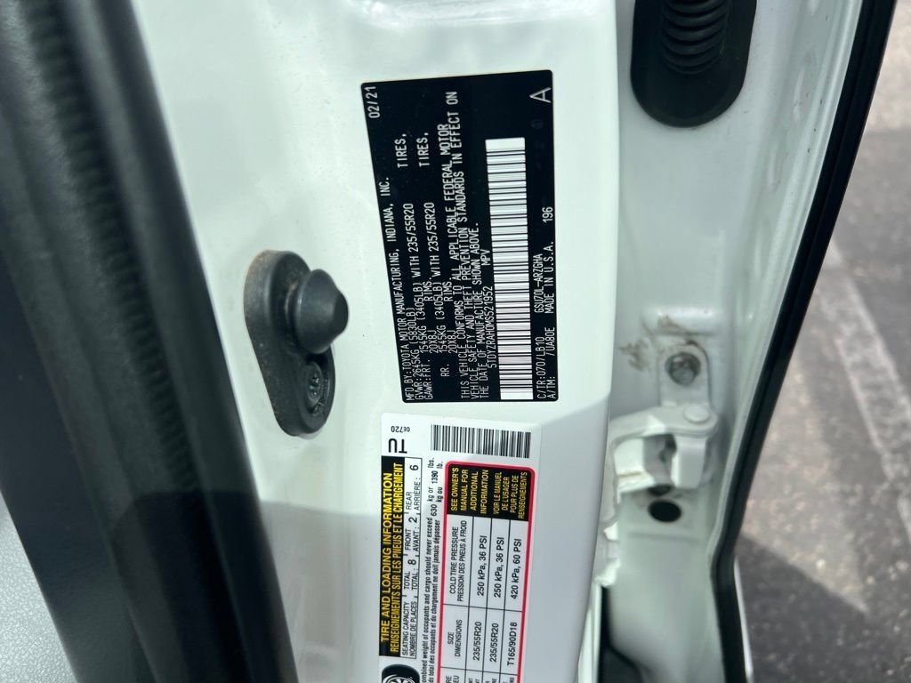 Used 2021 Toyota Highlander Limited FWD image 23
