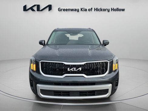Used 2024 Kia Telluride EX image 2