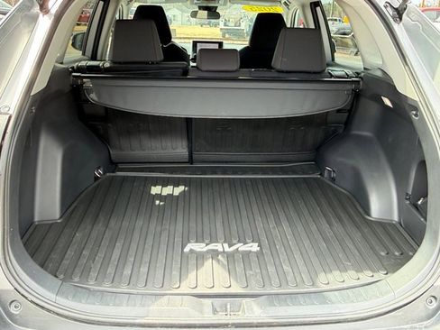 Certified 2025 Toyota RAV4 LE image 25