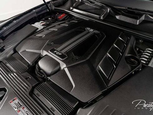 Used 2022 Bentley Bentayga image 7