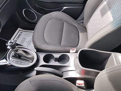 Used 2015 Kia Soul + w/ Audio Package image 30