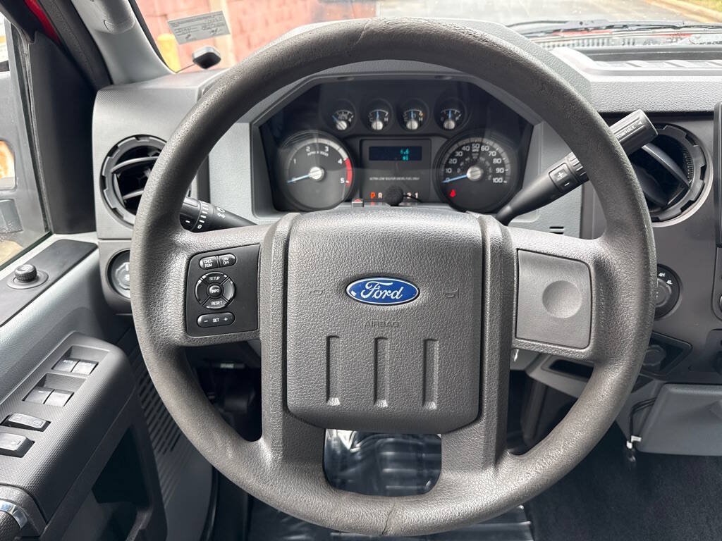Used 2016 Ford F250 XL w/ Power Equipment Group AWD/4WD image 20