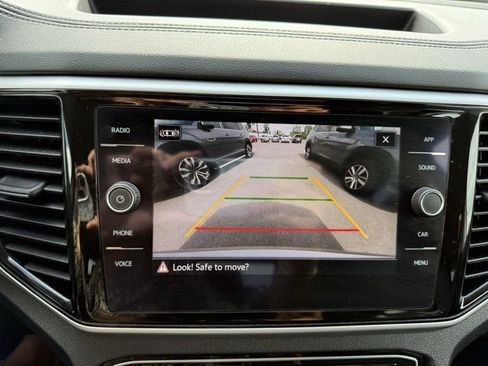 Certified 2022 Volkswagen Atlas SE image 26