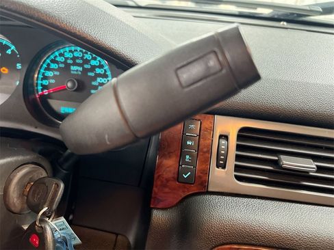 Used 2009 Chevrolet Silverado 1500 LTZ w/ Safety Package image 15