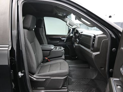 Used 2024 Chevrolet Silverado 2500 LT AWD/4WD image 13