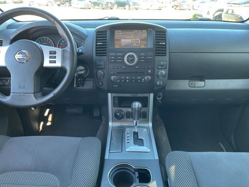 Used 2012 Nissan Pathfinder SV AWD/4WD image 11