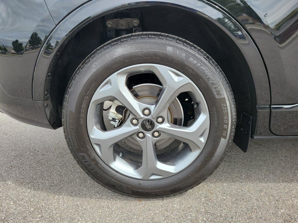 Used 2023 Ford Escape ST-Line w/ Tech Pack #1 FWD image 5