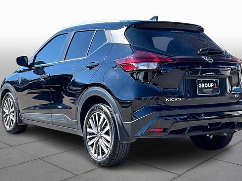 Used 2024 Nissan Kicks SV image 11