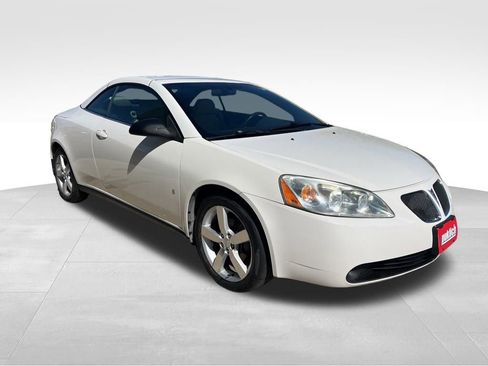 Used 2007 Pontiac G6 GT w/ Sport Package FWD image 5