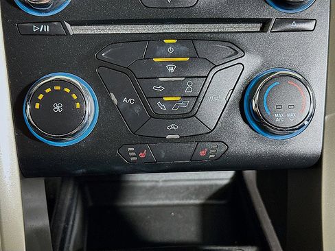 Used 2013 Ford Fusion SE image 17