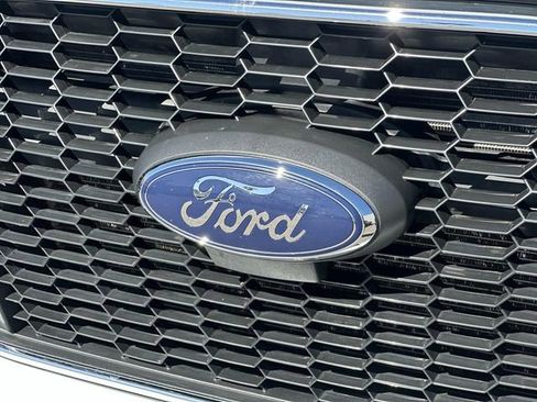 Used 2024 Ford Transit 350 XLT RWD image 28
