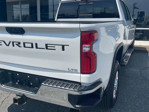 Used 2021 Chevrolet Silverado 2500 LTZ w/ LTZ Premium Package image 7