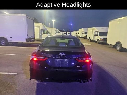 Used 2021 Toyota Camry SE w/ Cold Weather Package FWD image 5