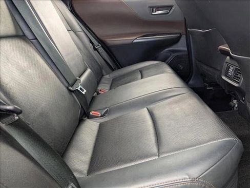 Used 2021 Toyota Venza Limited image 18