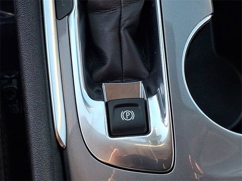 Used 2024 Chevrolet Malibu LT image 22