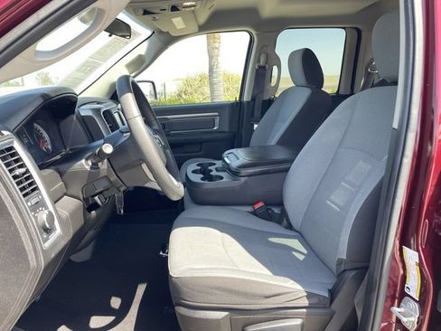 Used 2024 RAM 1500 Classic SLT AWD/4WD image 17