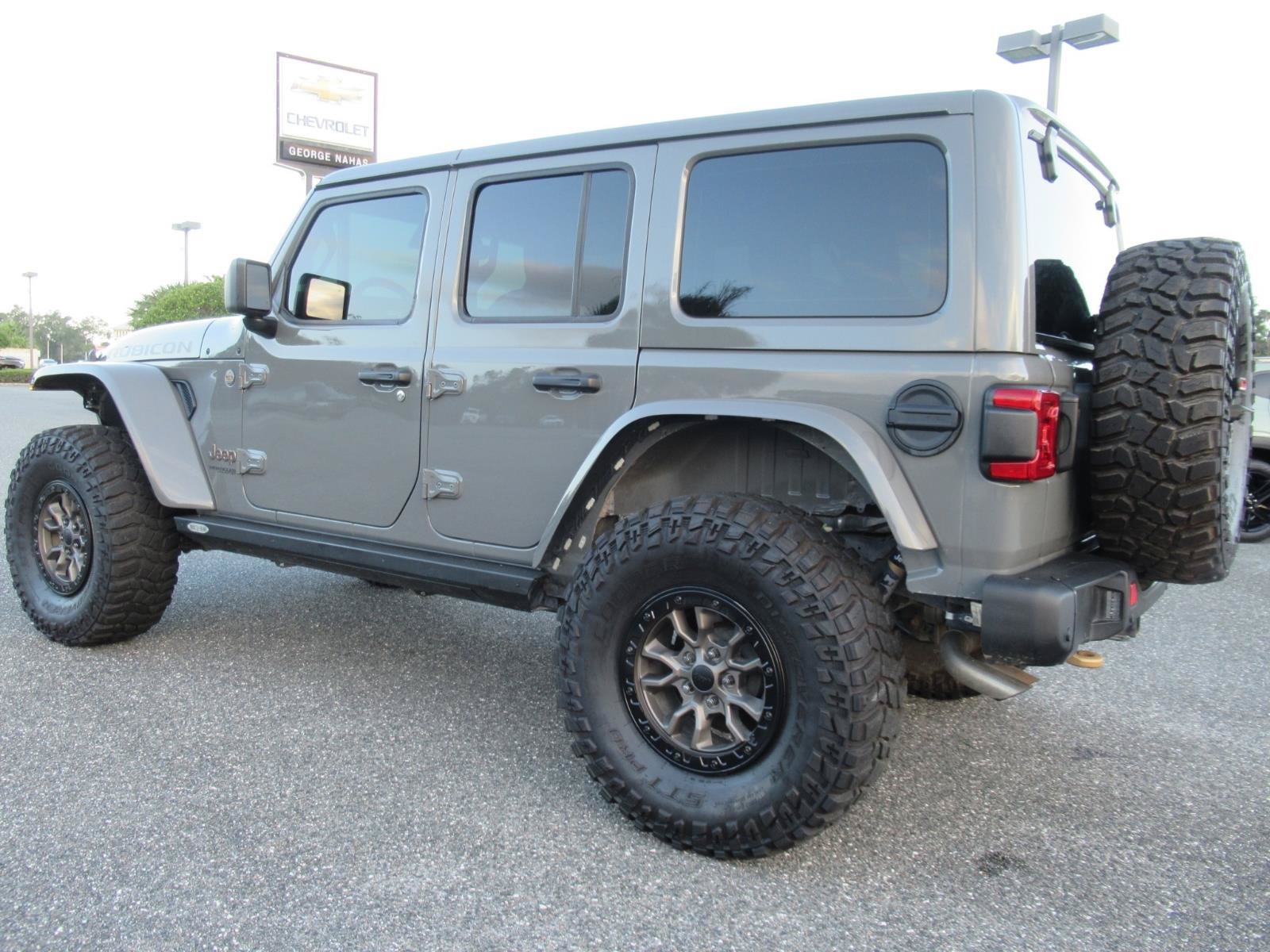 Used 2022 Jeep Wrangler Unlimited Rubicon w/ Dual Top Group AWD/4WD image 5
