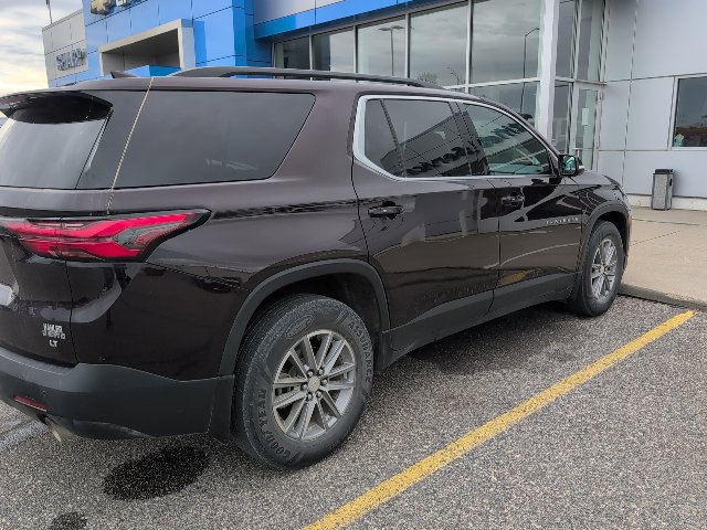 Used 2022 Chevrolet Traverse LT AWD/4WD image 2