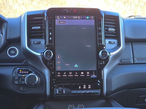 New 2026 RAM 1500 4x4 Crew Cab image 28