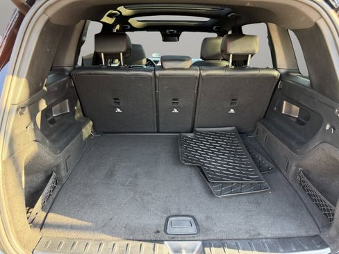 Used 2021 Mercedes-Benz GLB 35 AMG 4MATIC image 43