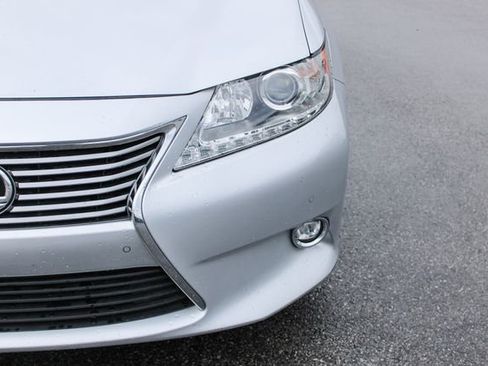 Used 2014 Lexus ES 350 w/ Ultra Luxury Package image 42