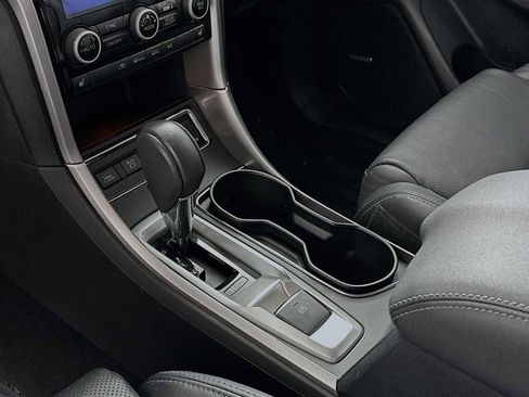 Used 2020 Subaru Ascent Limited w/ Technology Package image 16