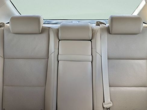 Used 2015 Lexus ES 350 w/ Luxury Package FWD image 17