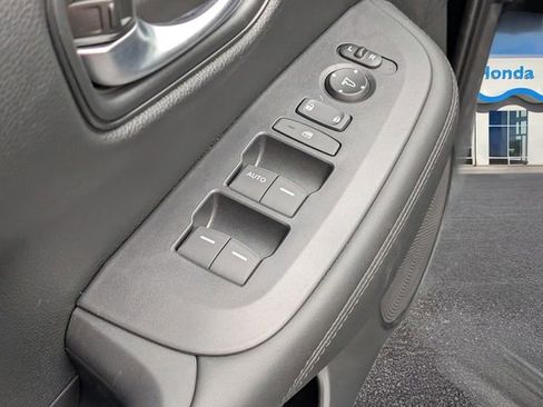 New 2026 Honda HR-V LX image 13
