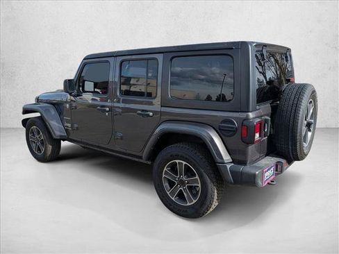 Used 2023 Jeep Wrangler Sahara image 7