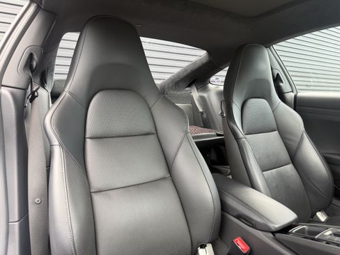Certified 2018 Porsche 911 Carrera T RWD image 15