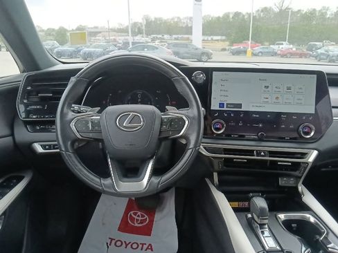 Used 2024 Lexus RX 350 w/ Technology Package AWD/4WD image 27