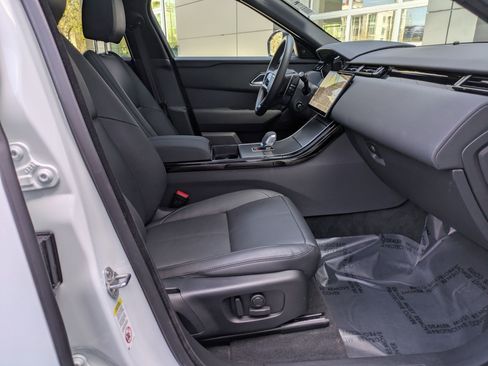Used 2025 Land Rover Range Rover Velar Dynamic SE image 34