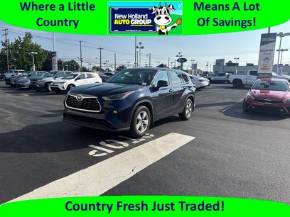 Used 2021 Toyota Highlander LE