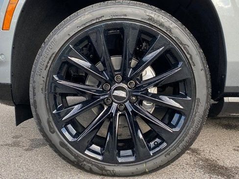 New 2025 Cadillac Escalade Sport Platinum w/ LPO, ONYX Package image 25