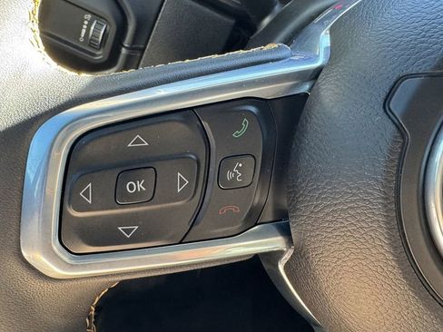 Used 2024 Jeep Wrangler Unlimited Sahara w/ Technology Group image 18