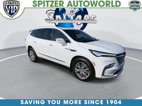 Used 2023 Buick Enclave Essence w/ Experience Buick Package AWD/4WD image 2