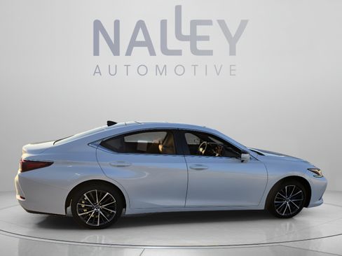 Used 2024 Lexus ES 350 w/ Premium Package FWD image 5